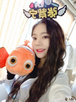 紫宁杨超越事件是什么 火箭少女101张紫宁亲自回应内情