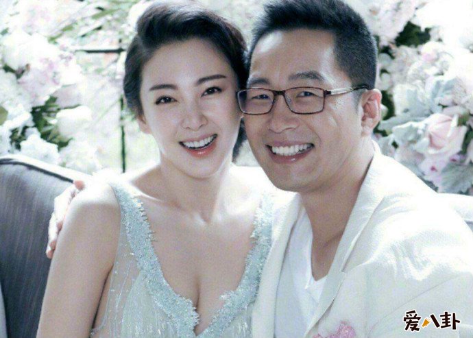 袁巴元新有女友身份