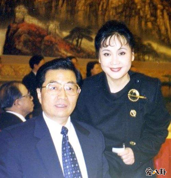 李谷一为何要与金铁霖离婚