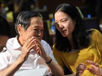 杨振宁孙女与翁云光爷孙恋？ 孙女嫁给自己的岳父这是什么混乱