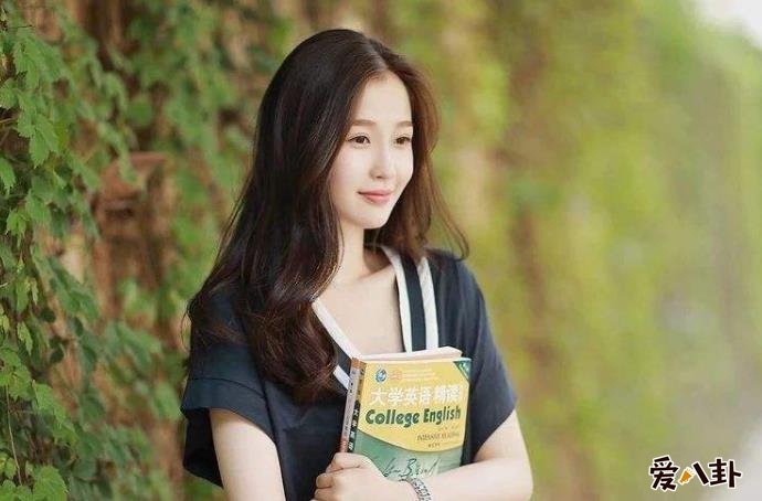 虞书欣家里是做什么的