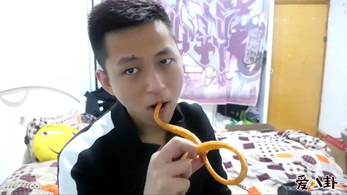 敬汉卿吃孔雀肉引争议