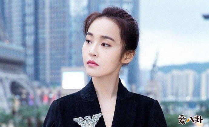 张佳宁照片