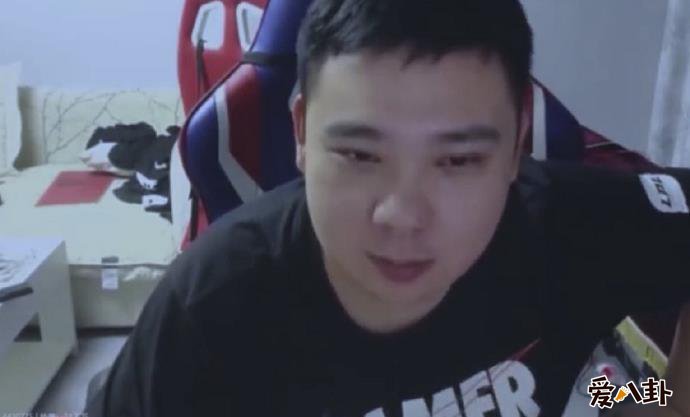 斗鱼李老八照片
