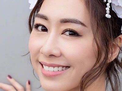 胡定欣送外卖当月嫂 胡定欣是谁为何竟沦落如此地步