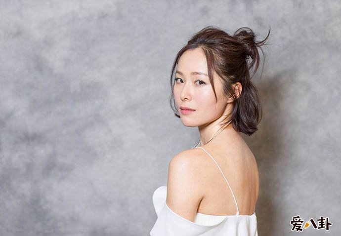 罗红前妻否认江一燕插足婚姻