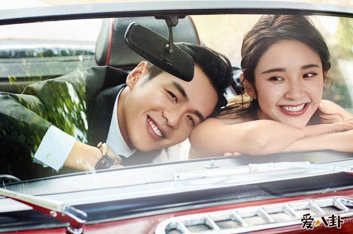 唐艺昕张若昀夫妇结婚照