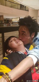 吴镇宇老婆是谁 一眼定情吴镇宇苦追4年王丽萍是做什么的