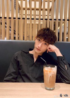 王智骞个人资料 模特出身出道就和刘德华演对手戏