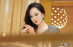 章小蕙钟镇涛哪年结婚 因钟镇涛投资失败欠债离婚