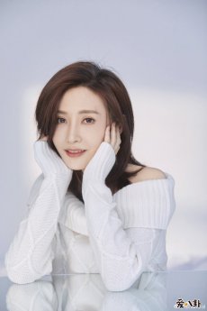主持人晨阳多大了 原名陈阳凭借安家安丽丽令人惊艳
