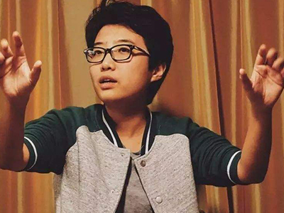 邱晨关闭社交账号 被央视点名批评的她究竟做了什么事情