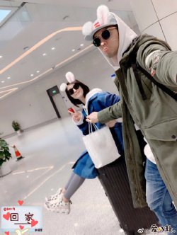 李伯恩徐佳莹分手原因 与赵奕欢官宣恋情后情史遭扒