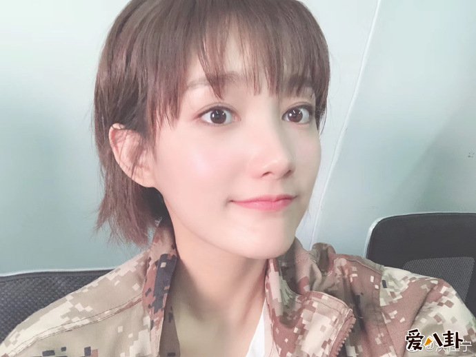 洪佳宁个人资料