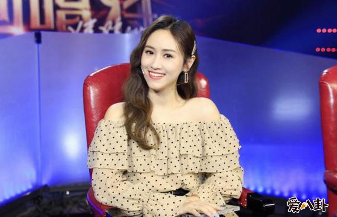 主持人吴姗儒