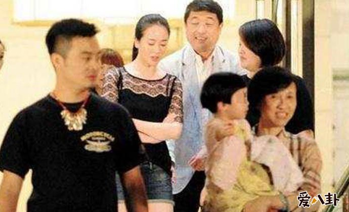 演员左小青与老公