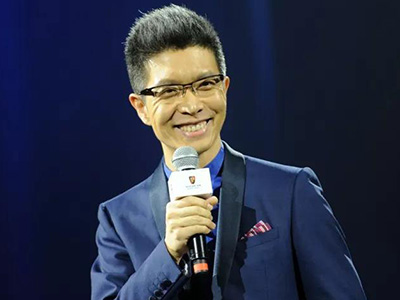 朱广权李佳琦直播 李佳琦直播生涯惨遭朱广权碾压网友直呼不过