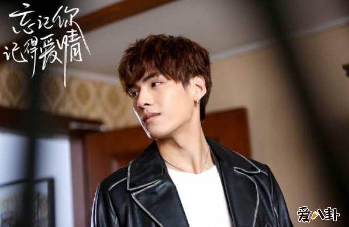 演员文渊剧照