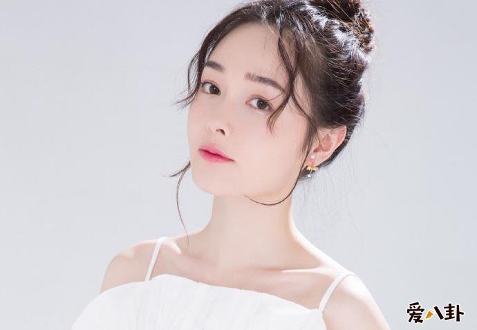 猎心者李芳扮演者盛朗熙