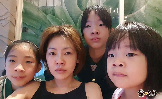小S和三个女儿
