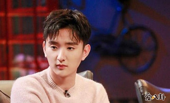 于小彤女友是谁