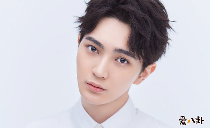 演员王术一原名王哲宇