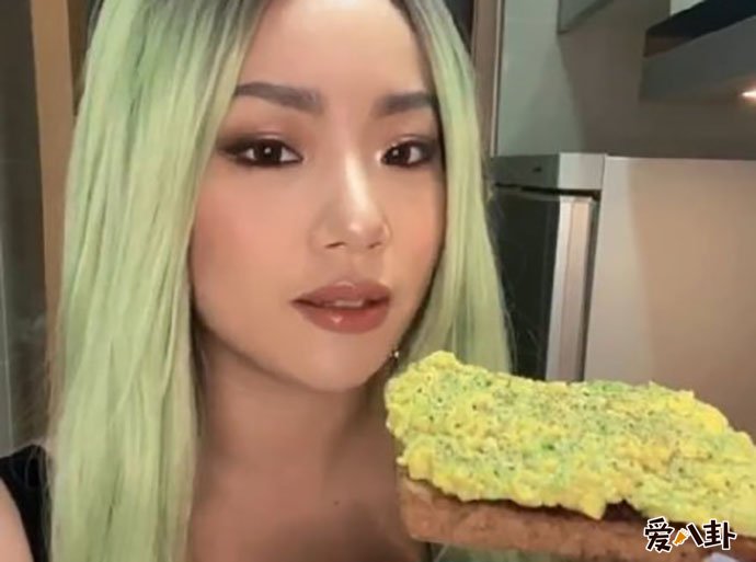 王菊绿发造型