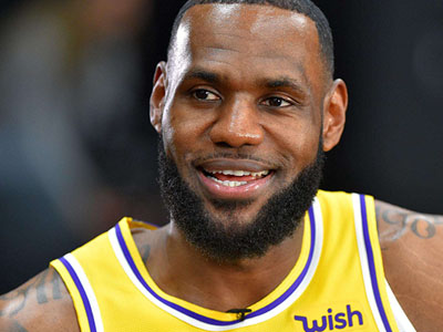 詹姆斯被曝出轨 NBA琐事不断他出轨是真的吗本人又是如何回应的