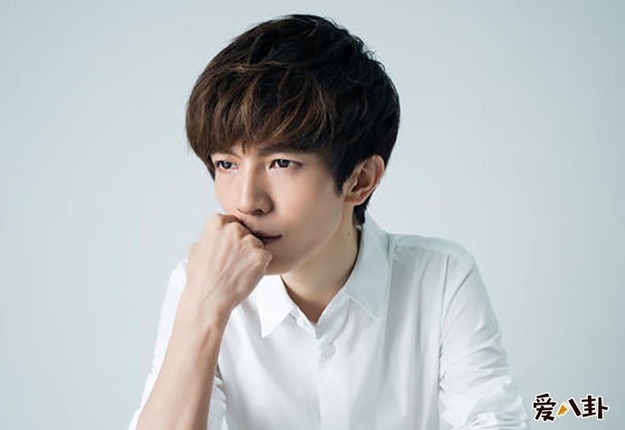 郭敬明为什么叫小4