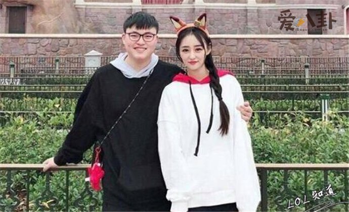 简自豪与女友奥咪咪