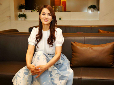 伊能静儿子女装照 伊能静让哈利清空照片？
