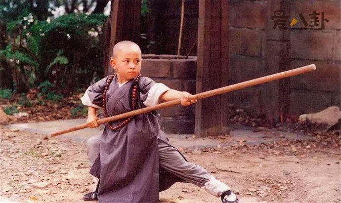 释小龙经历了什么