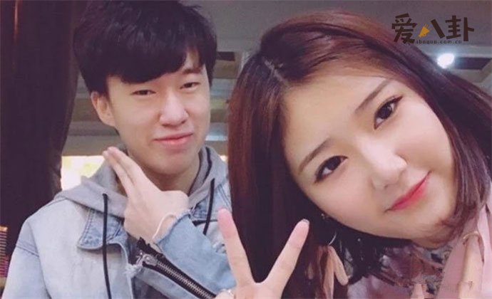 RNG小虎与女友安然