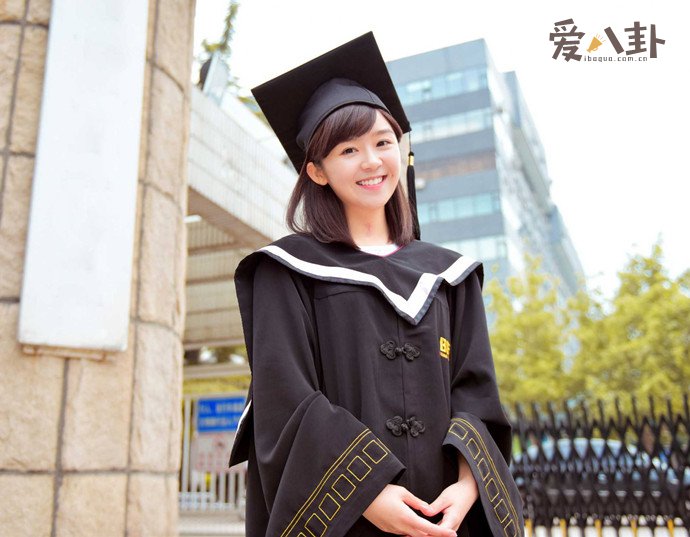 宋伊人学历