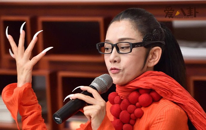 杨丽萍视频评论惹热议