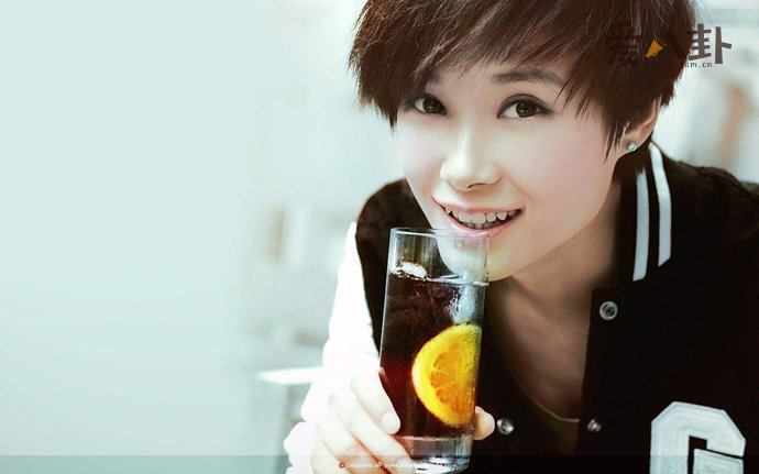 李宇春在圈中地位很高吗