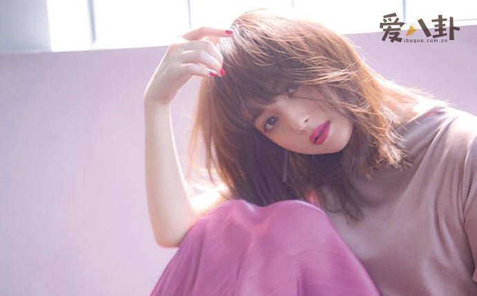 佐佐木希遭出轨家暴为何不于渡部建离婚