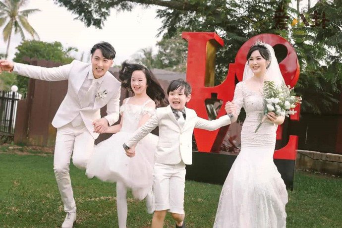 吴尊林丽吟婚礼其乐融融