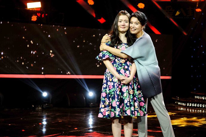 丁嘉丽和女儿