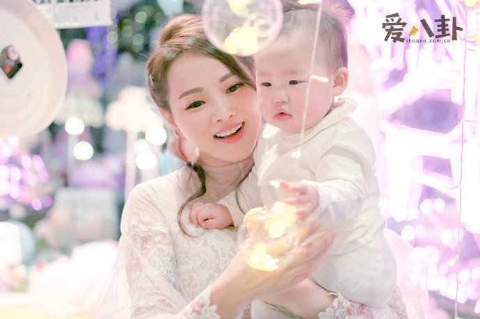 伊能静和女儿小米粒