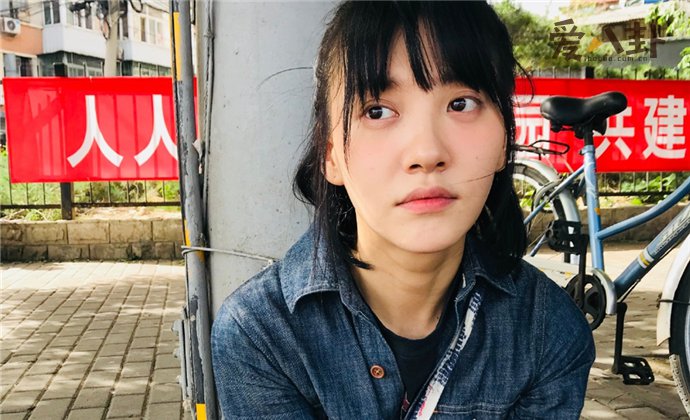 周楚楚邓伦怎么认识的