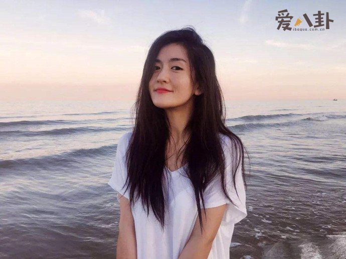 谢娜发和女儿互动视频