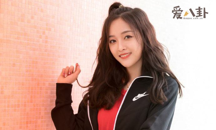 李紫婷患突发性耳鸣