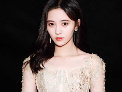 鞠婧祎戴口罩遭网友吐槽 鞠婧祎为什么被说做作