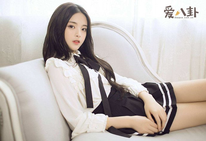 杨超越当晚边哭边发言