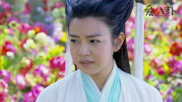 于正拉高踩低Angelababy与陈妍希