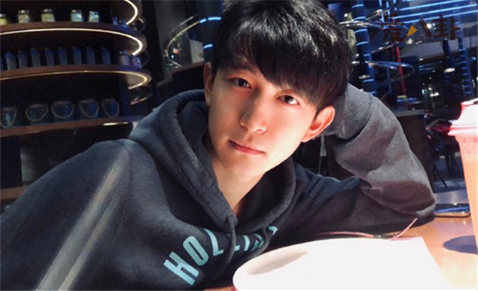 少年之名凡宇