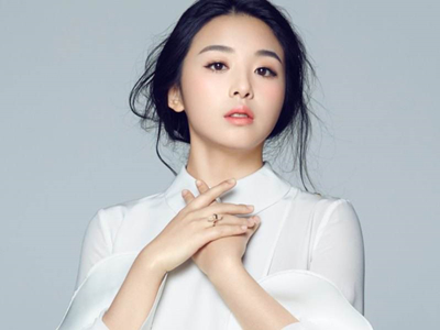 《南烟斋笔录》刘亦菲张含韵比美 两位女星你更喜欢谁呢