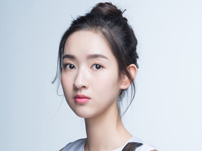 王玉雯和作家胡波是怎么回事 王玉雯胡波分手和肖战有什么关系