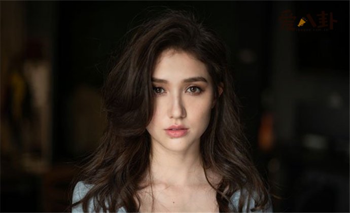 演员恩美是中美混血